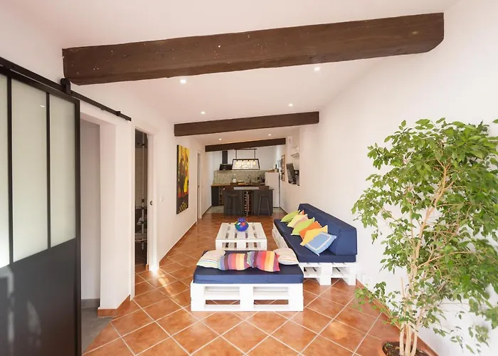 Detached Villa For 6 People In Lloret De Mar With Comunal Outdoor Swimming Pool