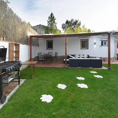 Detached Villa For 6 People In Lloret De Mar With Comunal Outdoor Swimming Pool Puigventos Exterior photo
